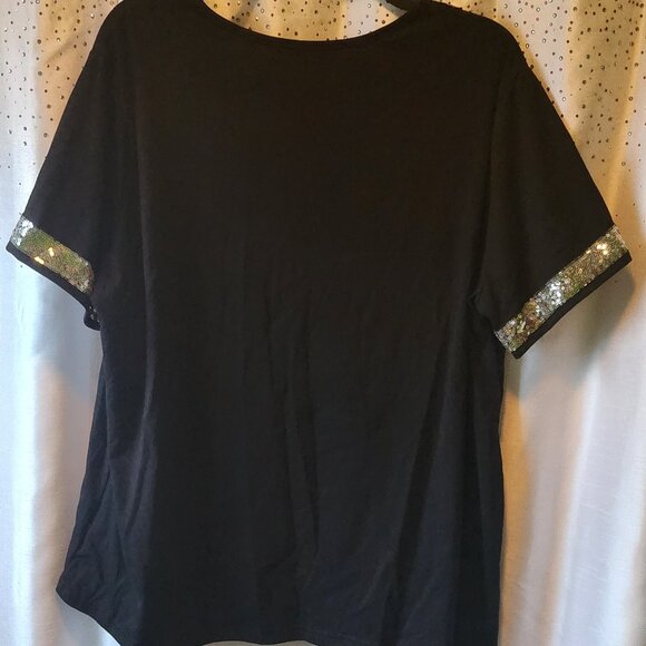 ✨ Black T-Shirt with Silver Sequin Sleeves & Collar – Holiday Ready - Picture 2 of 2